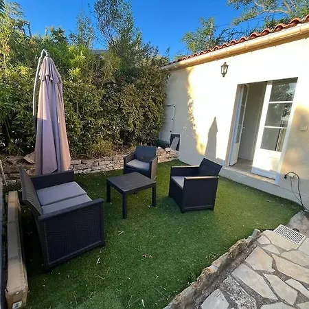 Apartment Dependance Neuve Entre Et Nature, Climatisee Avec Vue Le Castellet (Var)